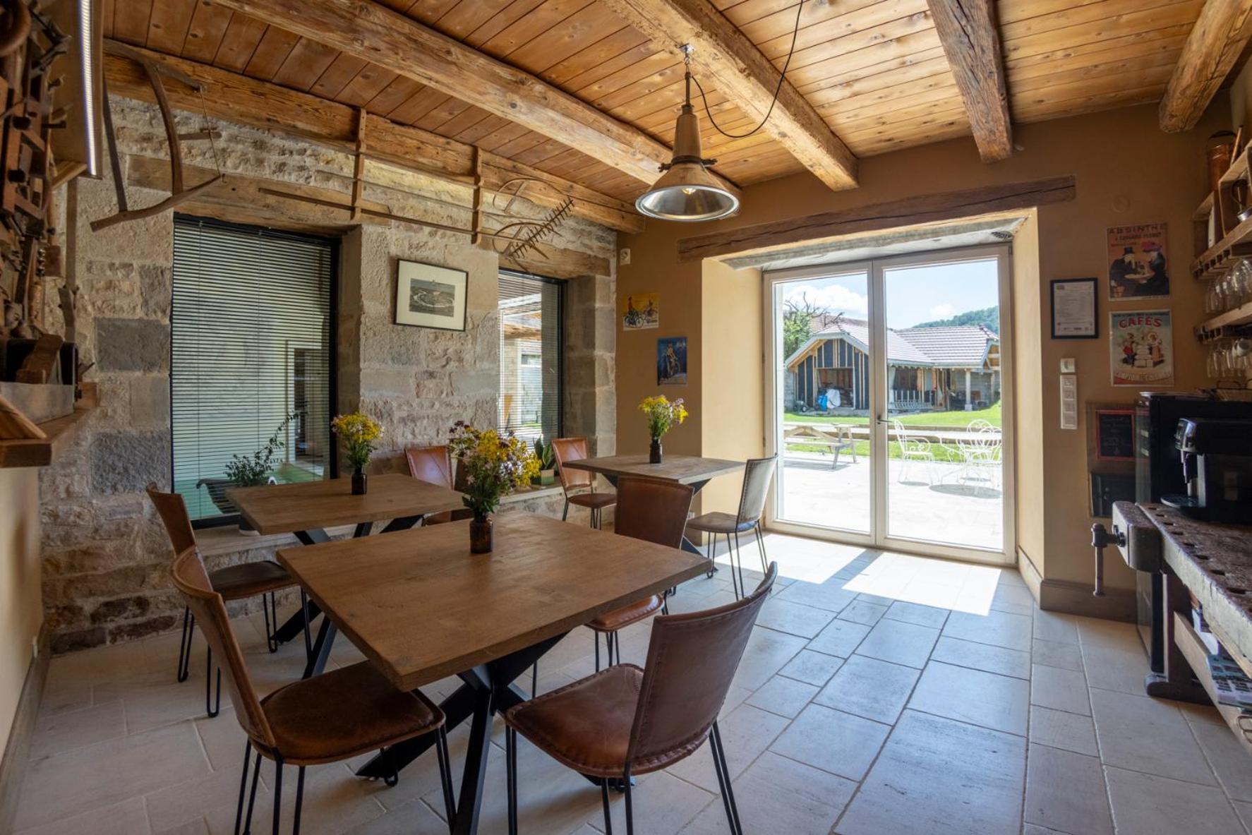 Le Relais Des Deux Tours Bed & Breakfast Brémondans Eksteriør bilde